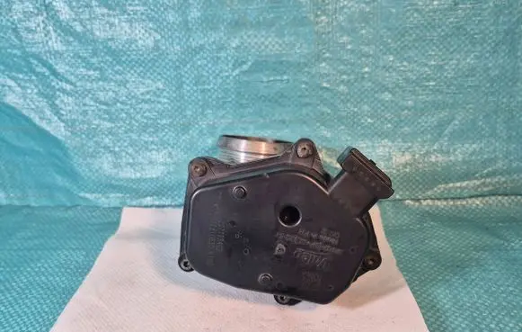 Skoda Octavia Mk2 (1Z) Throttle valve 03L128063Q 202122402 03L128063QV100
