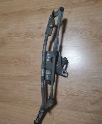 Volvo S60 Front wiper linkage and motor 404606 9171901