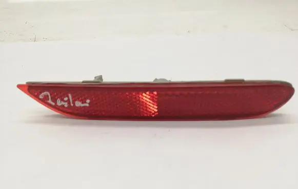 Rear tail light reflector