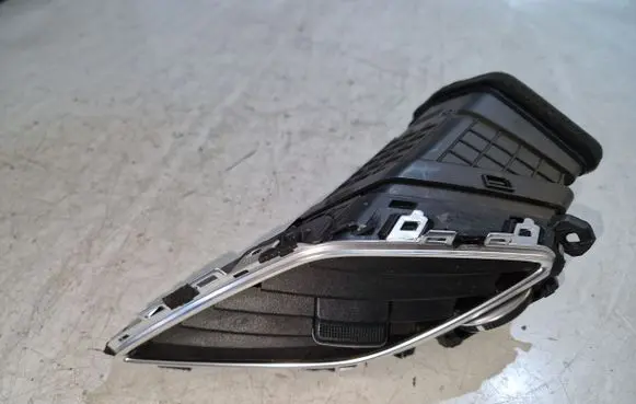 Hyundai i40 Dashboard side air vent grill/cover trim 974203Z000