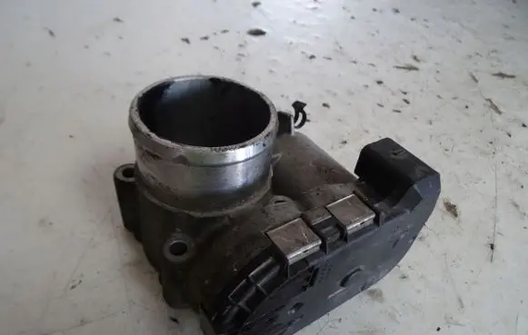 Ford Fiesta Throttle valve 8A6G9F991AB