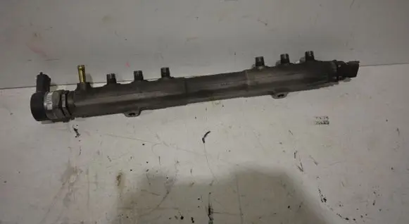 Volvo XC60 Fuel main line pipe 31259011