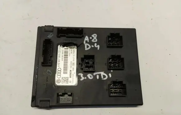 Audi A8 S8 D4 4H Comfort/convenience module 4h0907063cd