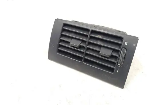 BMW 5 E39 Dashboard side air vent grill/cover trim 8391182