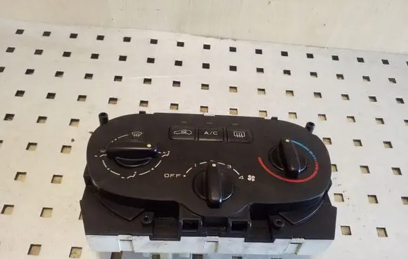 Peugeot 307 Climate control unit 593240000