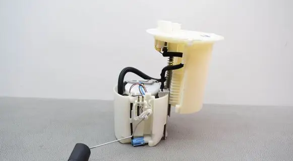Toyota Prius (XW30) In-tank fuel pump 7702047081