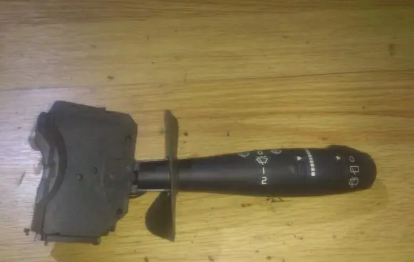 Renault Clio II Wiper control stalk valeo6164