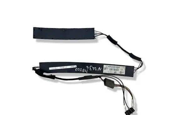 Mercedes-Benz C W203 Aerial antenna filter A2038701489 28008571