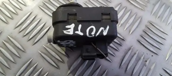 Nissan Note (E11) Headlight level adjustment motor 89028944
