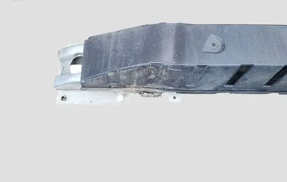 Volvo V70 Front bumper cross member 30791152