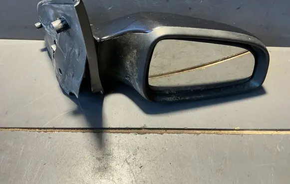 Opel Astra H Manual wing mirror E11026218