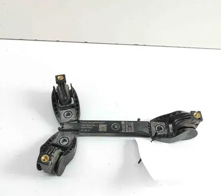 Skoda Enyaq iV A/C compressor mount bracket 1EA820034C