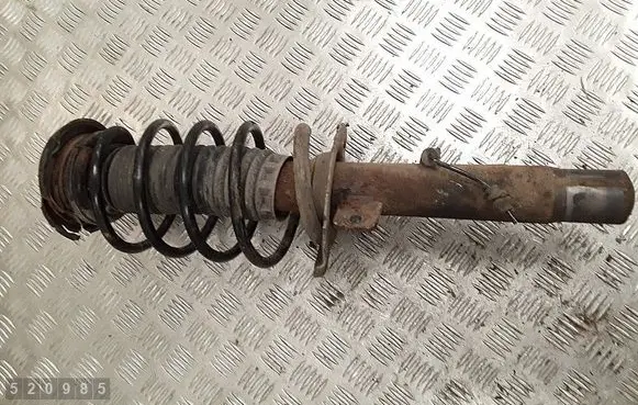 Peugeot 208 I Front shock absorber/damper 