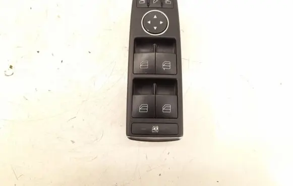 Mercedes-Benz C W204 Electric window control switch 2049055402 A2049055402