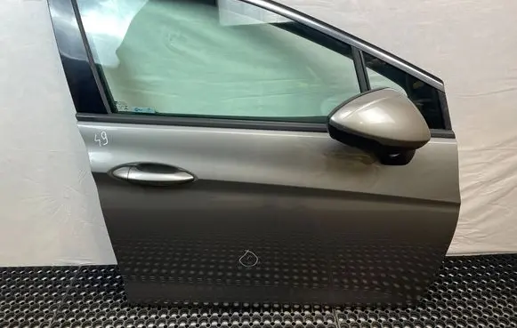 Opel Astra K Front door