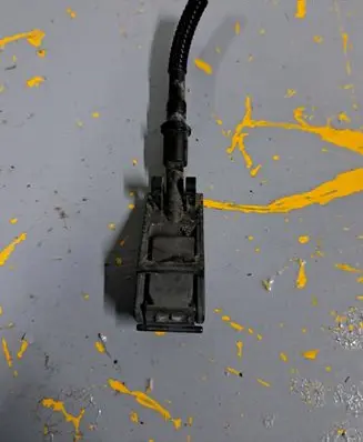 Volkswagen PASSAT B5.5 Windshield washer spray nozzle