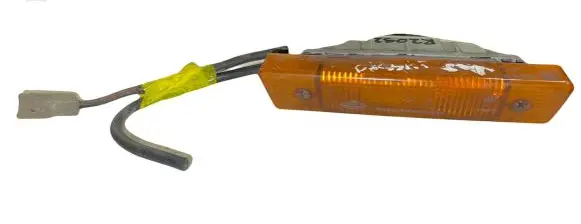 Volkswagen PASSAT B2 Front indicator light 321953049F