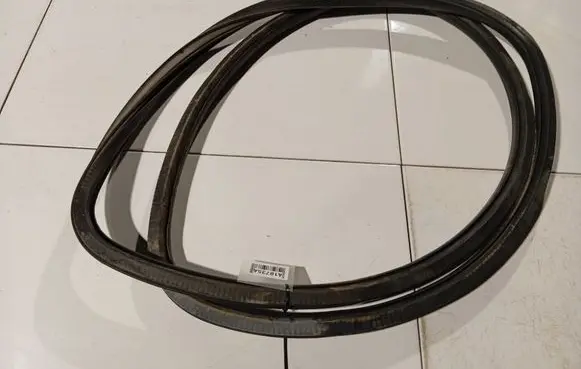 Seat Toledo III (5P) Rubber seal front coupe door 