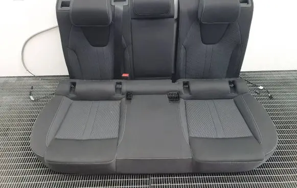 Skoda Octavia Mk4 Second row seats 