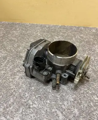 Audi A6 S6 C5 4B Throttle valve 078133063AG 408237221003