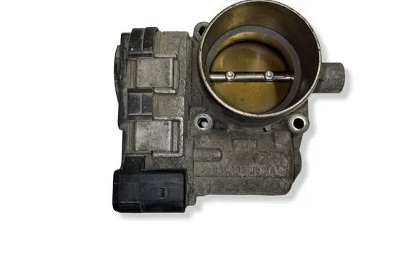 Volkswagen Golf Plus Throttle valve 03C133062A