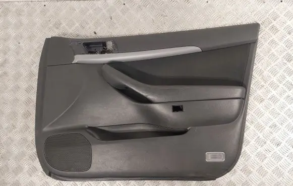 Toyota Avensis T250 Front door card panel trim 6761005560B0