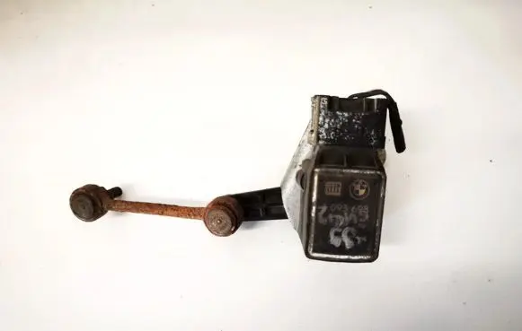 BMW 5 E39 Front height sensor lever 1093698