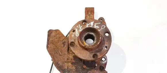 Front wheel hub