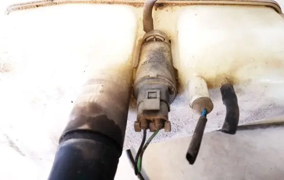 Peugeot 405 Windscreen/windshield washer pump 044002