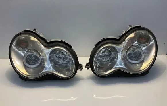 Mercedes-Benz C W203 Headlights/headlamps set 