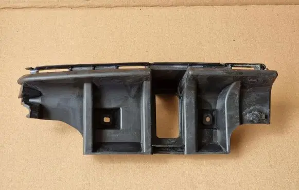 Volvo C30 Rear bumper mounting bracket 31323158 30657219