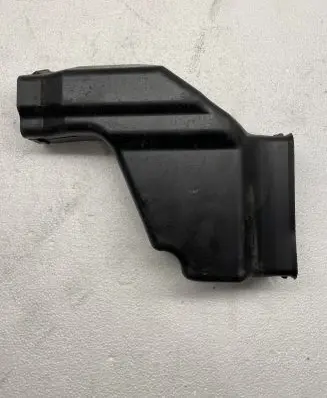 BMW i3 Cabin air duct channel 9309550