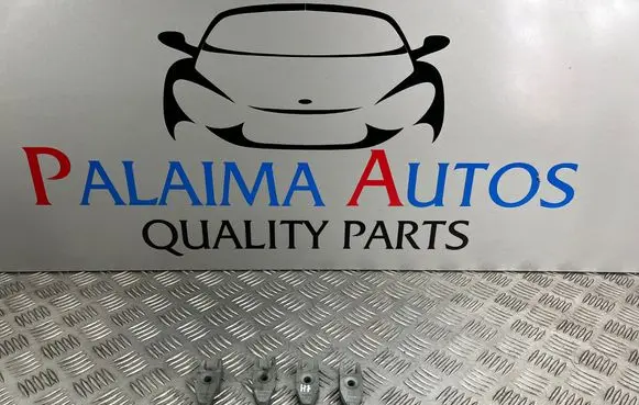 Opel Astra K Fuel Injector clamp holder 85152