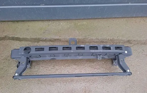 Volkswagen Golf Plus Front bumper support beam 