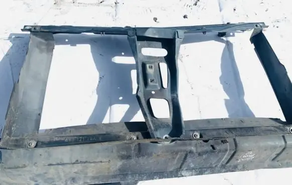 Audi 80 90 B3 Radiator support slam panel 893121284