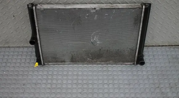 Toyota Auris E180 Tail light bulb cover holder