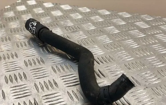 Mercedes-Benz C W203 Engine coolant pipe/hose