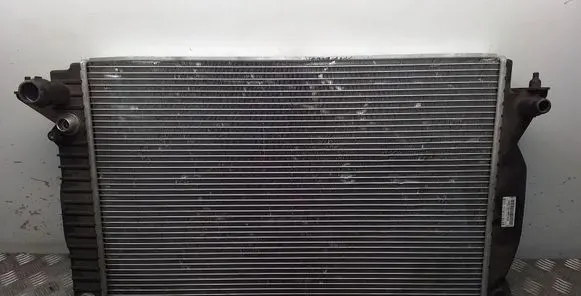 Audi A4 S4 B7 8E 8H Coolant radiator 8E0121251AD