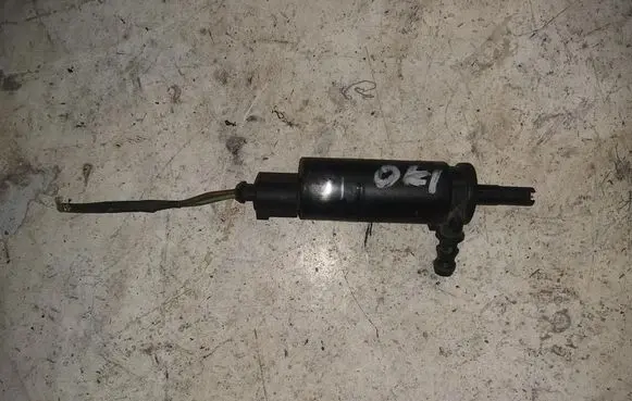 Skoda Octavia Mk1 (1U) Windscreen/windshield washer pump A0345455328