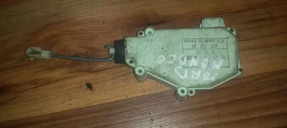Ford Mondeo MK I Central locking motor 93BG220A20EB 67513961