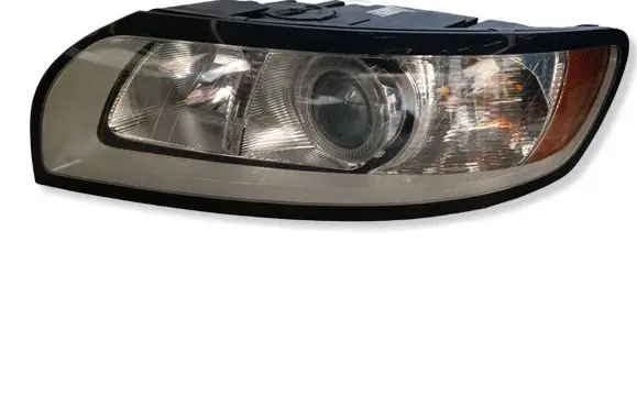Volvo V50 Headlight/headlamp 30763033 0301237201