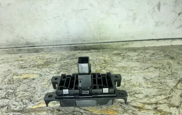 Hyundai Santa Fe Seat heating switch 60408A 60406