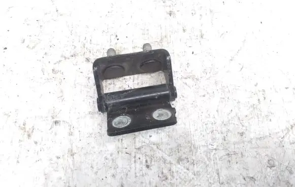 Mitsubishi Outlander Tailgate/trunk/boot hinge
