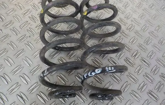 Renault Twingo III Rear coil spring