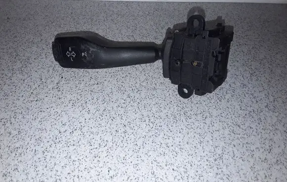 BMW 3 E46 Indicator stalk 8363668