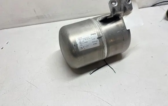Mercedes-Benz ML W166 Air suspension tank/reservoir A1663200015