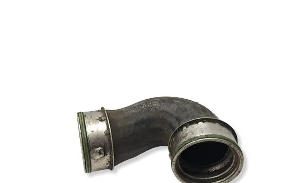 Volkswagen PASSAT B5 Intercooler hose/pipe 3B0145834