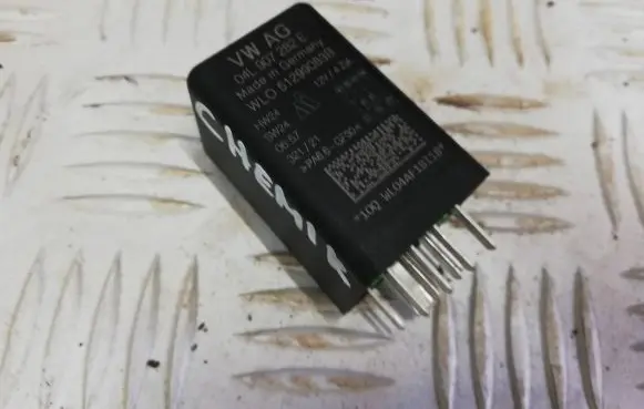 Audi A3 8Y Glow plug pre-heat relay 04L907282E 51299083B