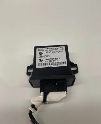 Volkswagen Touran I Light module LCM 5M0907357A 5WK49172A
