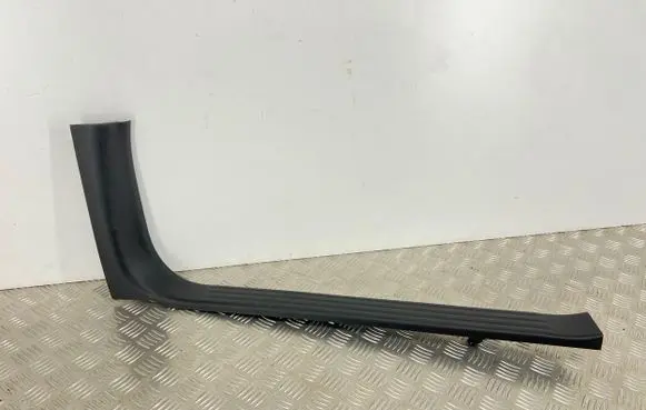 Nissan Navara D23 Front sill trim cover 769B44KJ0A